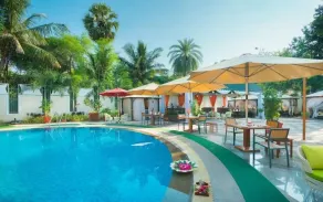 Andy's Boutique - Pool