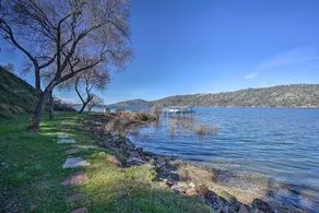 Waterfront Clearlake Retreat w/ Dock & Kayaks - Innenbereich
