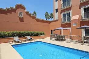 Holiday Inn Express Monterrey Galerias-San Jeronimo by IHG - Piscine