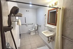 At 9 Motel Near Freehold I-195 - Salle de bain