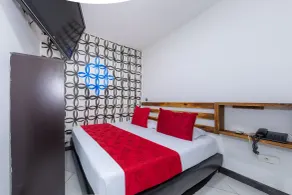 Hotel Confort Obelisk - Chambre