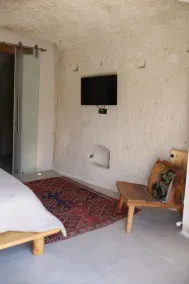 Potamia Cave Suites - Room