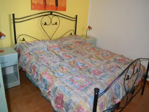 Holiday Home With Balcony and air Conditioning in Torre Dell'o - Værelse
