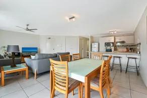 Beachport Apartments - In-room dining