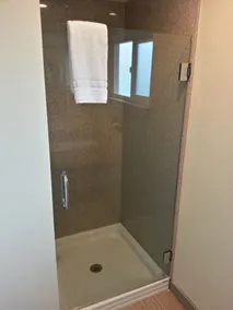 Avenue Inn Downtown District SLO - Salle de bain