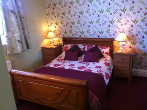 Midway Guest House - Room