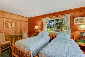Deer Harbor Inn - Room