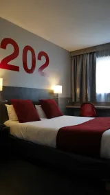 Hôtel L'Hotan Portet-sur-Garonne - Chambre
