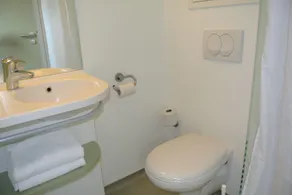 ibis budget Chambéry Sud Challes Les Eaux - Badeværelse