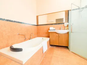 The Park - Silang - Baño