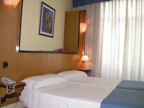 Hostal Buenos Aires Gran Vía Madrid - Habitación