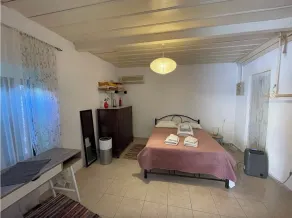 The Dockside Dwelling - Room