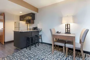 Quality Inn & Suites Mayo Clinic Area - Chambre