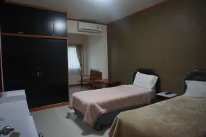 Wetsawat Place Hotel - Zimmer
