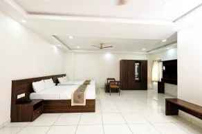 SSR Comforts - Room
