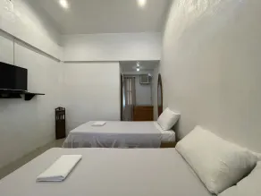 Akkaw Baler Hometel - Chambre