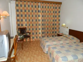 M. Moniatis Hotel - Quarto