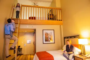 Amicalola Falls State Park and Lodge - Rom