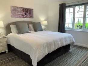 The Albany Apartments - Chambre