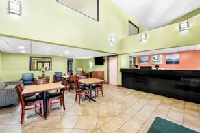 Quality Inn Selma - Smithfield - Lobby