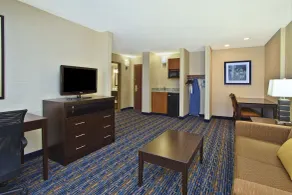 Holiday Inn Express and Suites Pittsburgh West Mifflin by IHG - Chambre