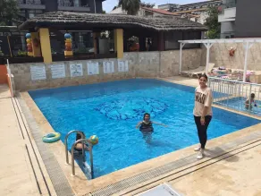 Safari Suit Hotel - Basseng