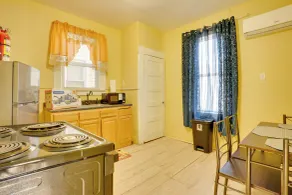Easy City Commuting! Walkable Newark Duplex - Interiør
