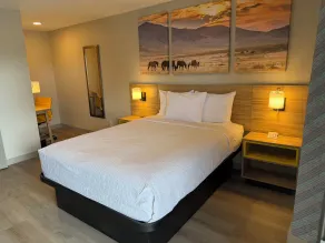 Days Inn by Wyndham Vernal Southwest - Camera