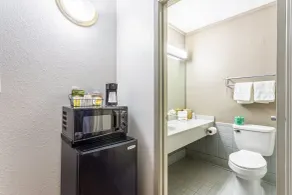 Red Roof Inn Meridian - Salle de bain