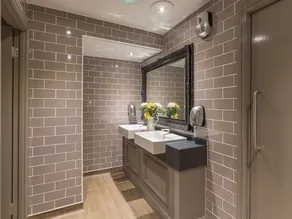 The George Inn - Bathroom