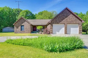 Wooded Applegate Retreat w/ Private Trail Access - Interiør