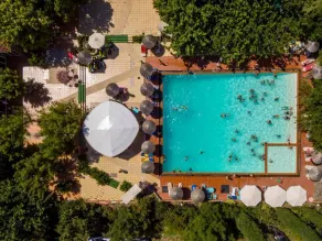 Pineas - Pool