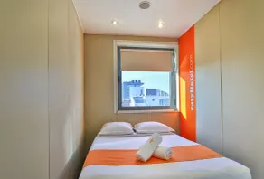 easyHotel Sofia - Room