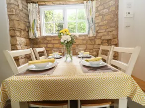 Tilly's Cottage - Interior
