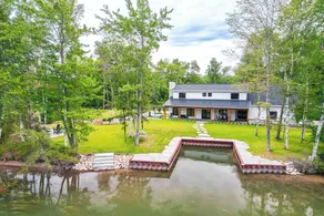 Cottage on Crooked River w/ Dock + Slip! - Interiör