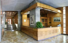 Hotel Plaza - Réception