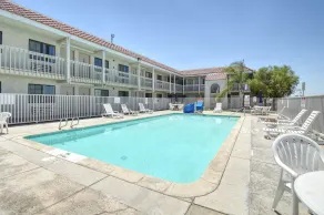 Vagabond Inn Buttonwillow North I-5 - Pool