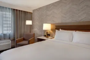 DoubleTree by Hilton LAX - El Segundo - Room