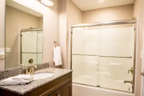Cranmore Condominium Lodging - Banheiro