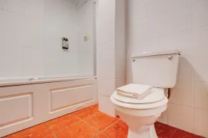 Liverpool Aigburth Hotel By Belvilla - Bathroom