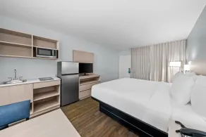 Suburban Studios Daytona Beach - Speedway - Habitación