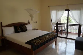 Lemon Creek Hotel Resort - Room