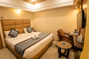Hotel Grand Sabarees - Chambre
