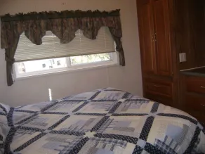Ponderosa Camping Resort One-Bedroom Cabin 4 - Rom