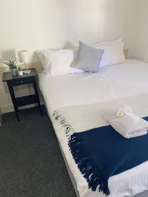 The Woolpack Hotel - Room