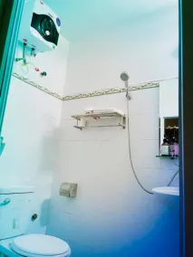 Thắng Lợi Hotel - Bathroom