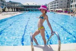 Daima Biz Hotel - Dolusu Aquapark Access - Pool