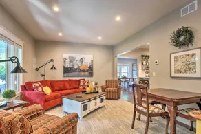 Renovated Craftsman House w/ Patio & Fire Pit! - Interiør