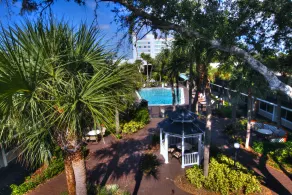 Ramada by Wyndham Kissimmee Gateway - Free Theme Park Shuttle - Piscine
