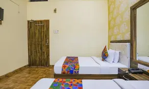Fabhotel Shivam Palace - Zimmer